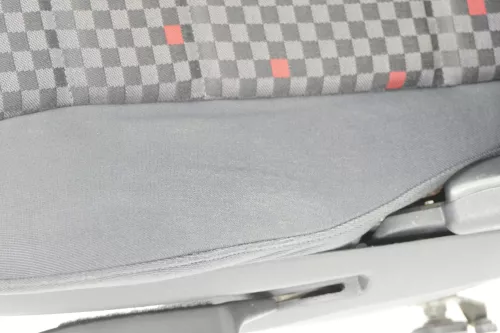 Audi A3 8L Sitz Fahrersitz vorne links 2/3-Türer klappbar höhenverstellbar rot (144950)