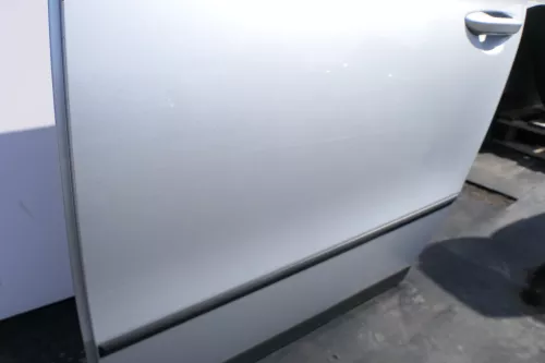 VW Passat 3C Kombi Variant Tür hinten links silber LA7W -OHNE Anbauteile (145087)
