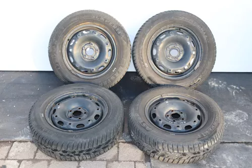 VW Polo 6R Ibiza Felgen Reifen 175/70 R14 84T Winterreifen 5jx14H2 ET35 ca 4-5mm