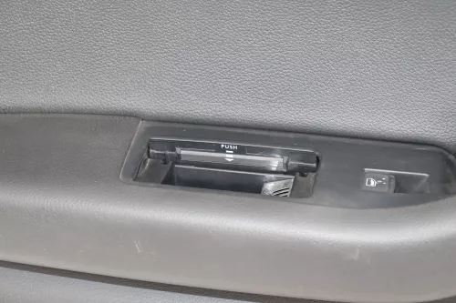 1x Audi A6 4F Türverkleidung Verkleidung Tür hinten links Volterra Leder S-line (145232)