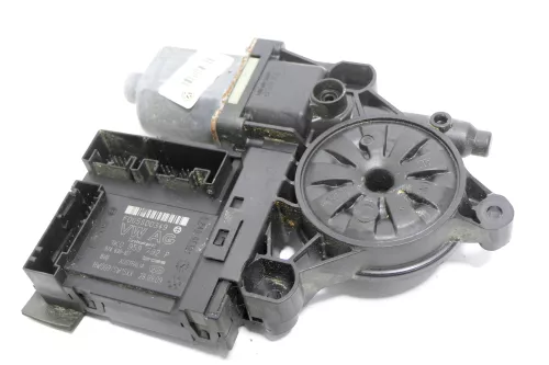VW Golf 5 ektrischer Fensterheber Motor vorne rechts 1K0959792P 1K0959702AS