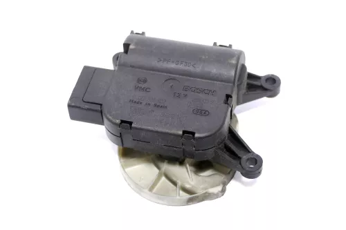 Audi A4 8E Stellmotor für Heizung Temperatur 8E1820511C 8E1820511K