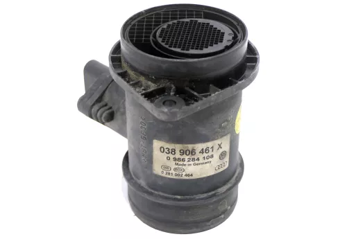 VW Golf 4 Luftmengenmesser Luftmassenmesser 1,9 TDI AVB 74kw 038906461 X (146238)