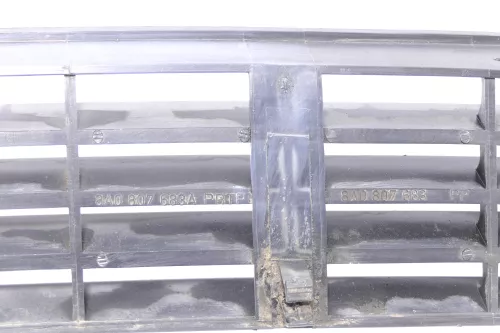 Audi 80 Gitter Stoßstange vorne Blende Abdeckung Kappe mitte mittig 8A0807683A (146336)