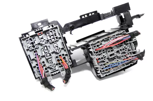 VW Touareg 7L Sicherungskasten 7L0937535B Zentralelektrik Relaisträger (146965)