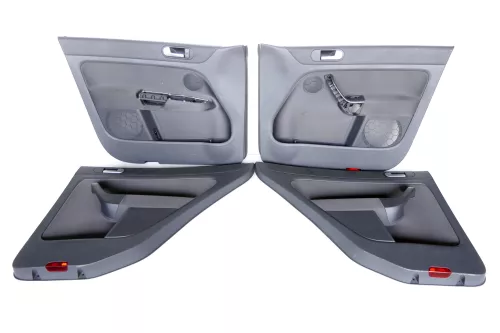 VW Golf Plus 5M 4x Türverkleidung Verkleidung Tür vorn hinten links schwarz