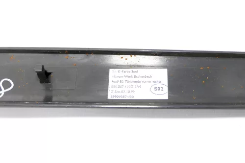 1x A4 8E B6 Dekor Leiste Türverkleidung Verkleidung Tür vorne rechts soul schwa (147109)