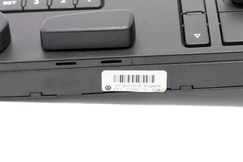 VW Touareg 7L Schalter Sitz Verstellung Sitzverstellung 7L6959766B links vorne (147236)