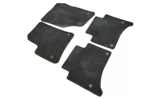 4x VW Touareg 7L Fußmatten Fußmatte vorne rechts links hinten 7L6862477N (147252)