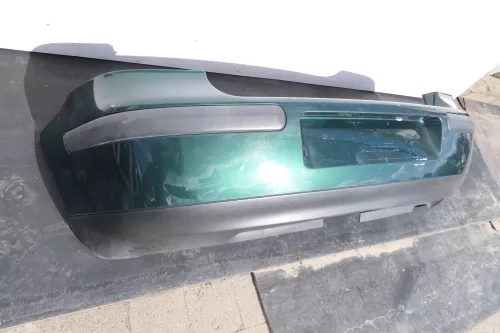 VW Golf 4 Limousine Stoßstange hinten Heckstoßstange Stoßfänger grün LC6M bright (147313)
