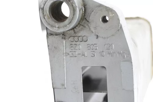 Audi A2 8Z Halter 8Z0805120 Längsträger vorne rechts 8Z0805110A Spitze Aufnahme (147501)