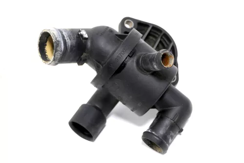 VW Polo Golf Octavia Thermostat Gehäuse Schlauch 1,2 03L121111S CAY CAYC CAYB