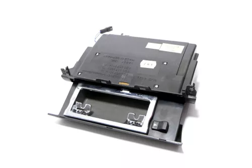 Audi A4 B5 Facelift Aschenbecher vorne 8D0857951G/J/K / H Facelift