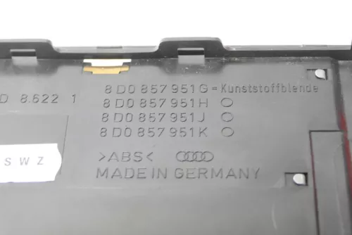 Audi A4 B5 Facelift Aschenbecher vorne 8D0857951G/J/K / H Facelift (147756)