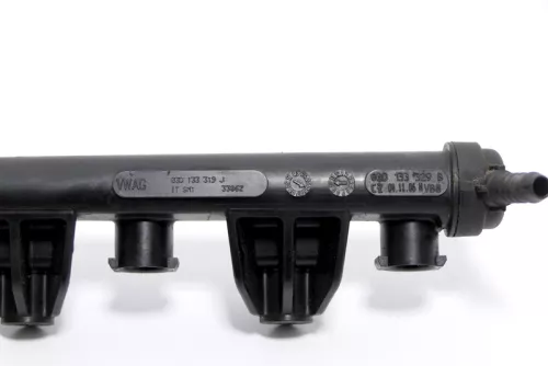 VW Polo 9N Fabia Fox 03D133319J 1,2  BMD AWY 40kw 54PS CFHA Einspritzleiste (147885)