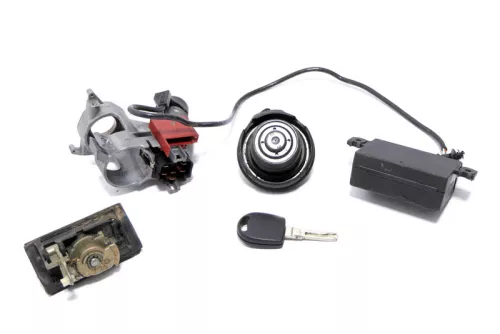 VW Polo Classic Kombi 6KV Kofferraumschloß Heckschloß Schloß hinten Schlüssel  (147929)