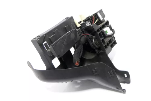 VW Golf Touran Sicherungskasten 5Q0937615C Zentralelektrik Relaisträger Halter (148062)