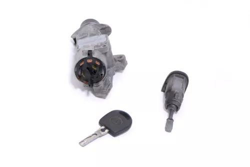 VW Golf 4 Bora Zündschloß + 1x Türschloß links mit 1x Schlüssel Tür (148190)