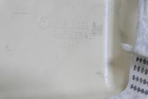 Passat 3BG 3B Abdeckung Verkleidung Kofferraum hinten rechts beige besch (148289)