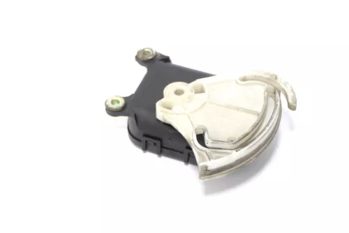 Passat 3B 3BG A4 Stellmotor Umluft Umluftbetrieb 8D1820511E Klimaanlage