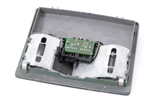 A6 4B 4B0947105H Innenraumleuchte Leuchte innen Leselampe Leseleuchte grün (148751)