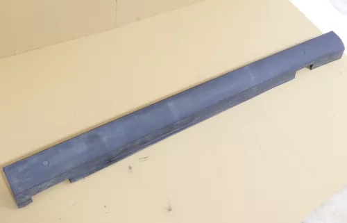 Altea 5P Blende Holm links unten Schweller Unterholmverkleidung schwarz (148908)