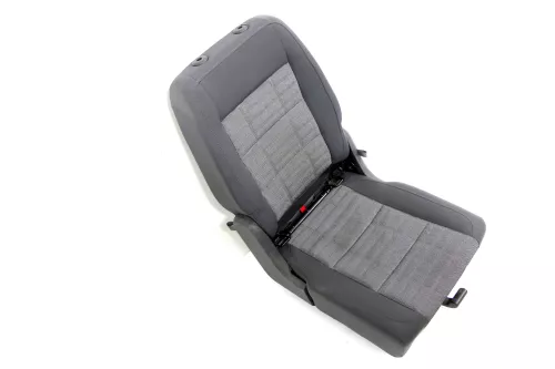 VW Touran Sitz hinten links (hintern Fahrersitz) Rücksitz - für Isofix (149077)