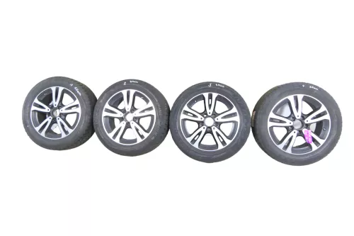 4x B Klasse Alufelgen Felgen 205/55 R16 Winterreifen Reifen A2464010000  4-6mm