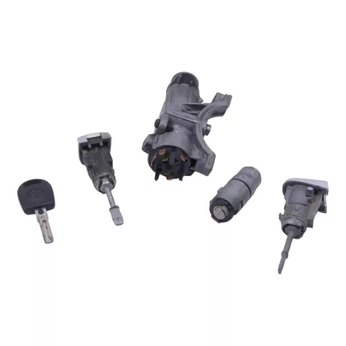 VW Passat 3B Schloßsystem 2x Türschloß Heckschloß 1x Schlüssel Schloß Zündschloß (149253)