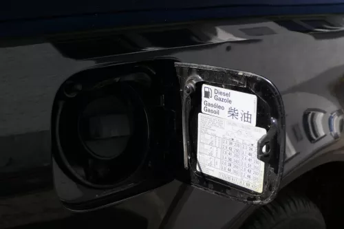 Audi A6 4B 4Z Tankdeckel Tankklappe Tank Deckel Klappe schwarz LY9B brilliantsch (150172)