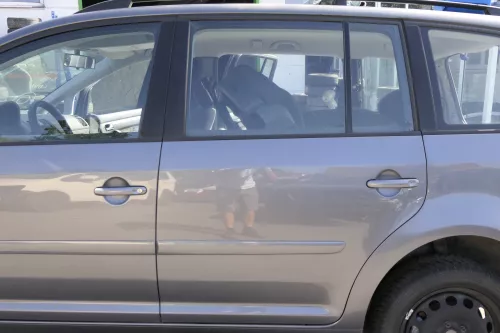 VW Touran 1T 1T3 Tür hinten links grau LD7X inkl. Scheibe Platinumgrey