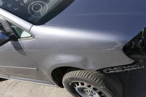 VW Touran 1T Kotflügel vorne rechts grau LD7X ca.2003-2006 platinumgrey - Delle (150252)