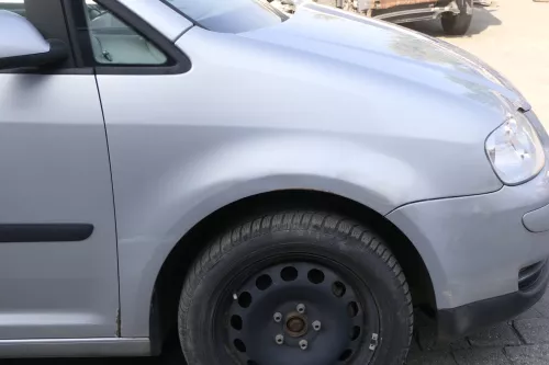 VW Touran 1T Kotflügel vorne rechts silber grau LA7W 1T0821022A ca.Bj.2003-2006