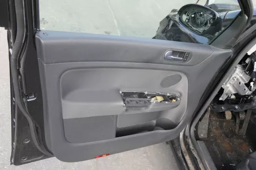 VW Golf 5 Plus 5M Türverkleidung Verkleidung Tür vorne links 5M0867011N (150472)