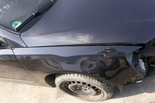 VW Passat 3C Kotflügel vorne rechts schwarz LC9X 3C0821022 original - Rost (150599)