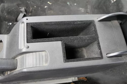 VW Passat 3BG Mittelarmlehne Armlehne Fach Lehne Mittelkonsole Leder schwarz c (150652)