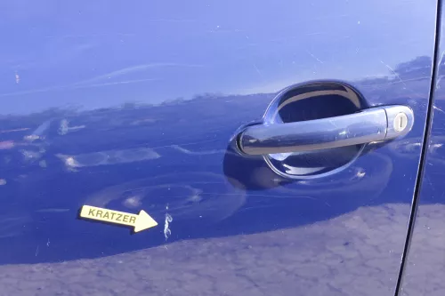 VW Passat 3B 3BG Kombi + Limo Tür vorne links Fahrertür blau LA5E ohneAnbauteile (150884)