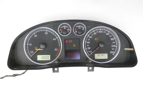 VW Passat 3BG Tacho Tachometer Kombiinstrument 121.000km 3B0920827A Diesel TDI