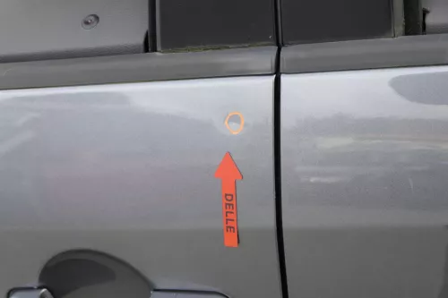 VW Touran 1T 1T3 Tür vorne links Fahrertür grau LD7X OHNE Anbauteile Platinumgre (150911)