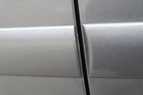 VW Touran 1T 1T3 Tür vorne links Fahrertür grau LD7X OHNE Anbauteile Platinumgre (150911)