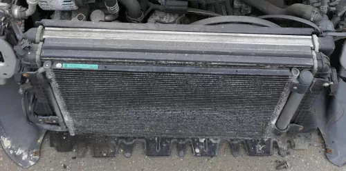 VW Touran Eos Golf 5 Kühler 1K0121251DM 1.9 TDI Ladeluftkühler Kondensator