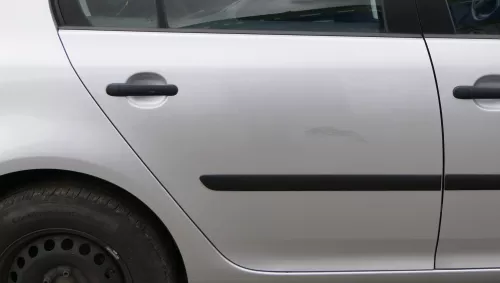 VW Golf 5 V 1K Tür nur Türblatt hinten rechts 4/5-Türer grau silber LA7W reflexs