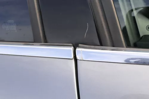 Audi A4 B6 8E nur Türblatt Tür vorne rechts Beifahrertür grau LY7Q Kombi+Limo (151536)