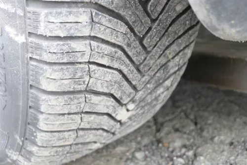 Aud A4 B5 A6 4B Alufelgen 205/55 R16 Sommerreifen Reifen Felgen 8E0601025B 5-6mm (151582)