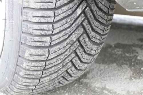 Aud A4 B5 A6 4B Alufelgen 205/55 R16 Sommerreifen Reifen Felgen 8E0601025B 5-6mm (151582)