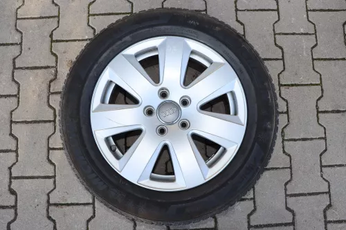 Audi A6 4F Alufelgen Reifen 225/55 R16 99H Felgen Winterreifen 4F0601025AN 5-8mm (151830)