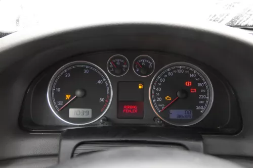 VW Passat 3BG Tacho Tachometer Kombiinstrument 386.000km 3B0920829A Diesel TDI (152033)