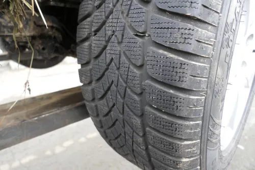 Audi A4 8E A6 4B Alufelgen 225/55 R16 99H Winterreifen Reifen Felgen 4-7mm Autec (152174)