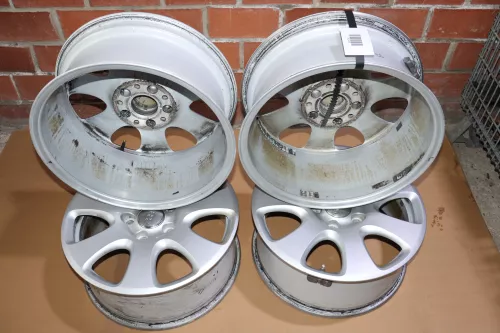 Audi Q7 Alufelgen Felge Felgen 4L0601025E  E7,5j x18 H2 ET 53 ohne Reifen 35674 (152255)