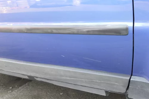 VW Passat 3B 3BG Kombi Limo Tür vorne rechts Beifahrertür blau LR5V ohneAnbaute (152534)